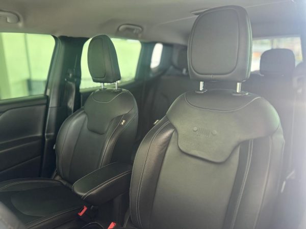 Jeep - Renegade Long. T270 1.3 TB 4x2 Flex Aut. - Image 16
