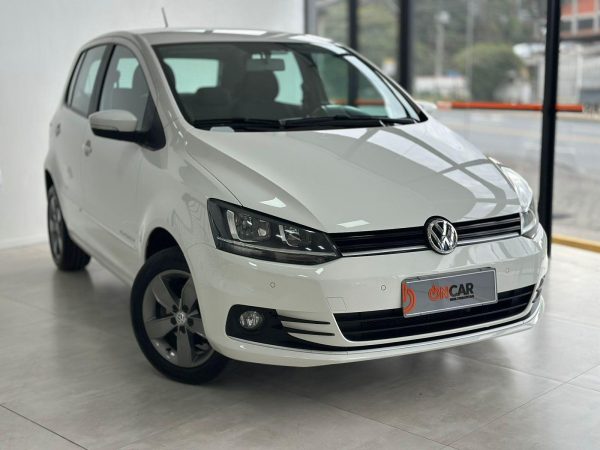 Volkswagen - Fox Comfortline 1.0 Flex 12V 5p