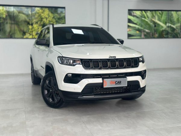 Jeep - Compass LONG. T270 1.3 TB 4x2 Flex Aut.